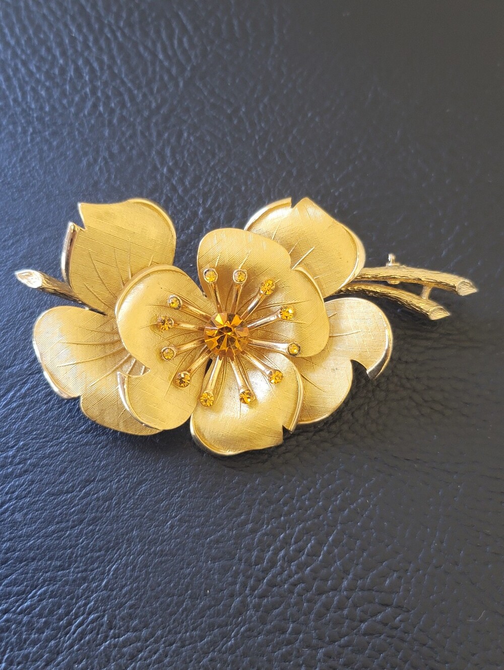 Vintage - Large Floral Gold Brooch With Rhinestone- Estate